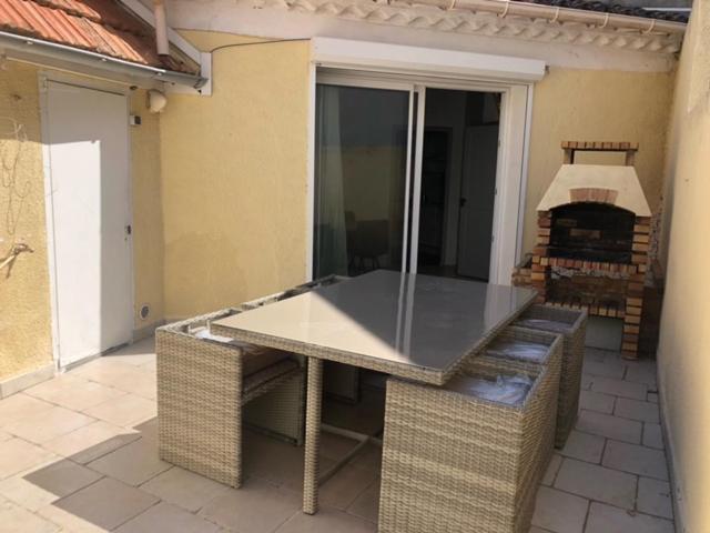 Maison De Vacances A Marseillan Au Coeur Du Village, A Quelques Pas Du Port. Екстериор снимка